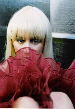 BlondePortrait-09.jpg