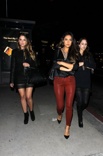 AshleyBenson_ShayMitchell_TroianBellisario_PrettyLittleLiarsWrapParty___12_.jpg