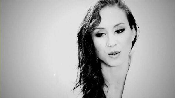 GQ_with_the_Women_of_Pretty_Little_Liars__Troian_Bellisario__2886829~0.jpg