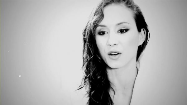 GQ_with_the_Women_of_Pretty_Little_Liars__Troian_Bellisario__2887329~0.jpg