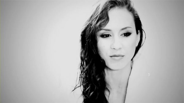 GQ_with_the_Women_of_Pretty_Little_Liars__Troian_Bellisario__2889729~0.jpg