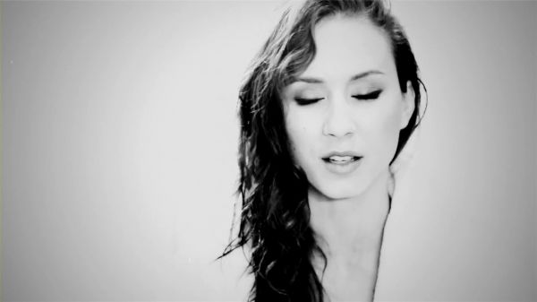 GQ_with_the_Women_of_Pretty_Little_Liars__Troian_Bellisario__2890029~0.jpg