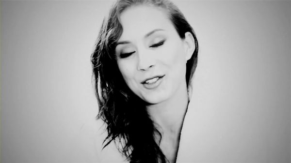 GQ_with_the_Women_of_Pretty_Little_Liars__Troian_Bellisario__2892929~0.jpg