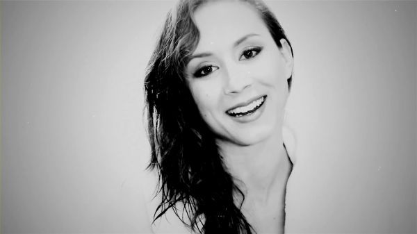 GQ_with_the_Women_of_Pretty_Little_Liars__Troian_Bellisario__2893629~0.jpg