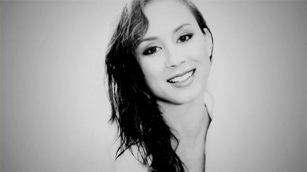 GQ_with_the_Women_of_Pretty_Little_Liars__Troian_Bellisario__2893829.jpg