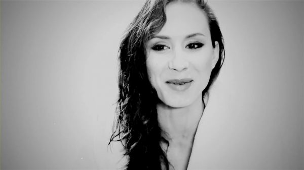 GQ_with_the_Women_of_Pretty_Little_Liars__Troian_Bellisario__2898329.jpg