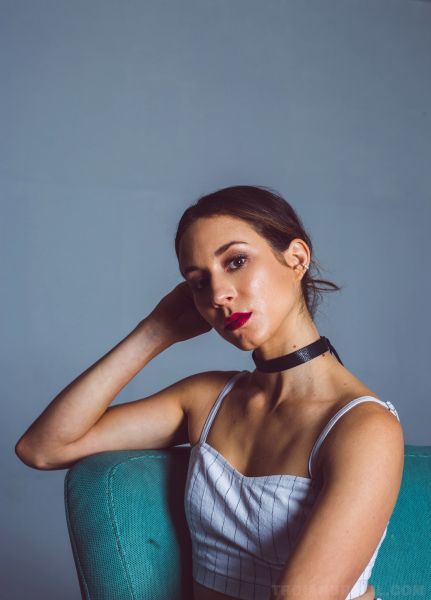 HQ
