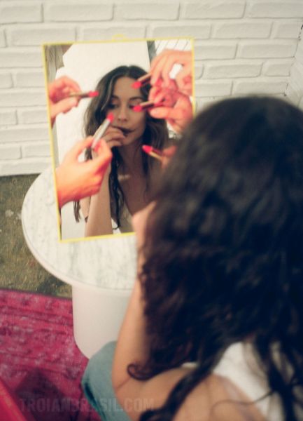 HQ

