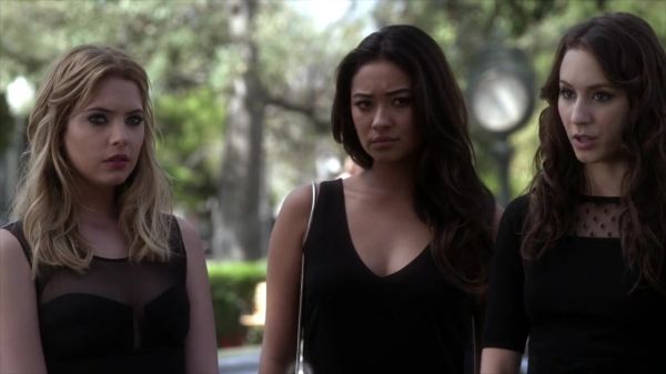 PLL_S04E01_720p_JACK_Up_DownloadSeriesHere_2020.jpg