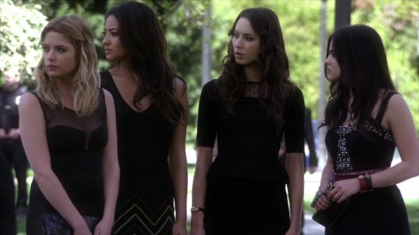 PLL_S04E01_720p_JACK_Up_DownloadSeriesHere_2033.jpg