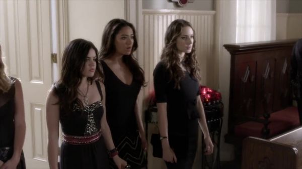 PLL_S04E01_720p_JACK_Up_DownloadSeriesHere_2078.jpg
