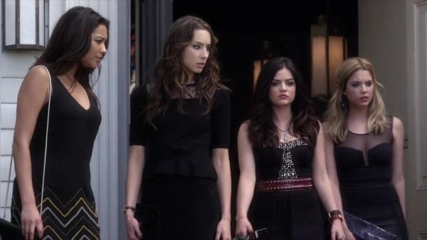 PLL_S04E01_720p_JACK_Up_DownloadSeriesHere_2451.jpg