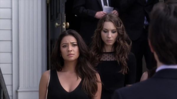 PLL_S04E01_720p_JACK_Up_DownloadSeriesHere_2467.jpg