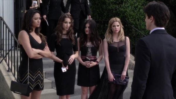 PLL_S04E01_720p_JACK_Up_DownloadSeriesHere_2485.jpg