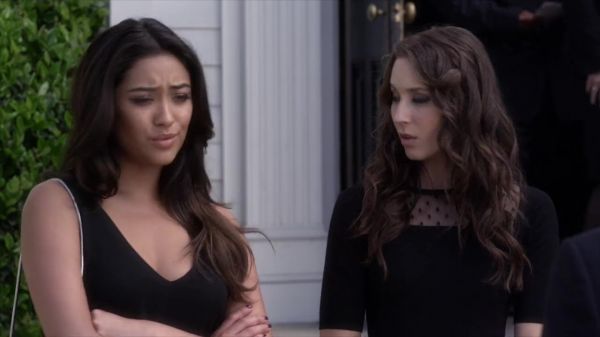 PLL_S04E01_720p_JACK_Up_DownloadSeriesHere_2497.jpg