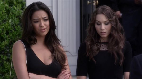 PLL_S04E01_720p_JACK_Up_DownloadSeriesHere_2498.jpg