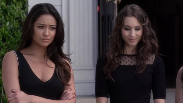 PLL_S04E01_720p_JACK_Up_DownloadSeriesHere_2511.jpg
