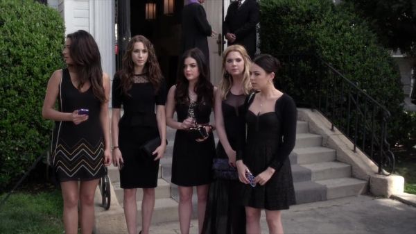 PLL_S04E01_720p_JACK_Up_DownloadSeriesHere_2554.jpg