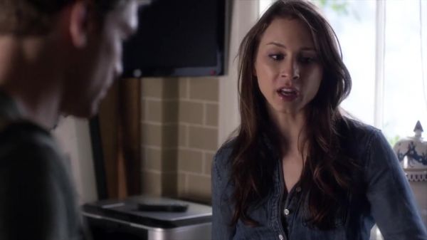 PLL_S04E02_720p_JACK_Up_DownloadSeriesHere_1696.jpg