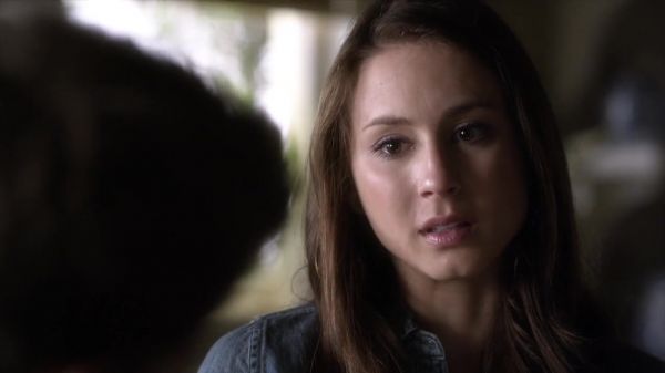 PLL_S04E02_720p_JACK_Up_DownloadSeriesHere_1890.jpg