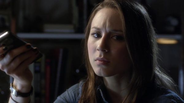 PLL_S04E02_720p_JACK_Up_DownloadSeriesHere_2277.jpg