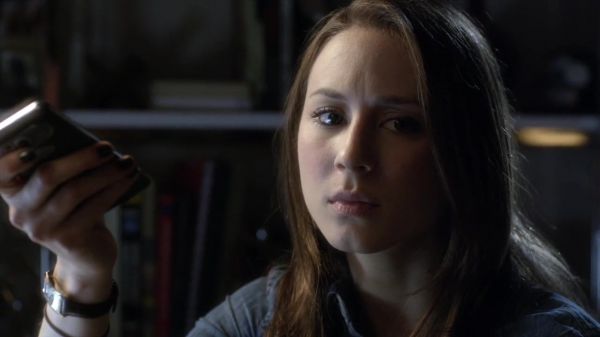 PLL_S04E02_720p_JACK_Up_DownloadSeriesHere_2283.jpg