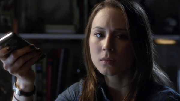 PLL_S04E02_720p_JACK_Up_DownloadSeriesHere_2284.jpg