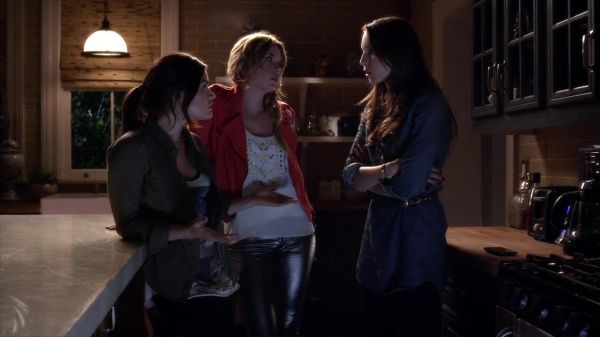 PLL_S04E02_720p_JACK_Up_DownloadSeriesHere_2500.jpg