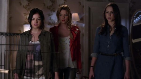 PLL_S04E02_720p_JACK_Up_DownloadSeriesHere_2518.jpg