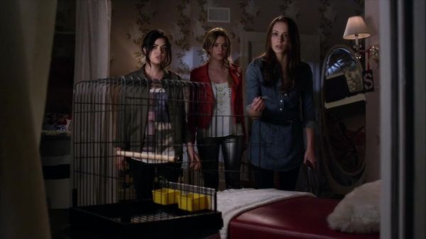 PLL_S04E02_720p_JACK_Up_DownloadSeriesHere_2529.jpg