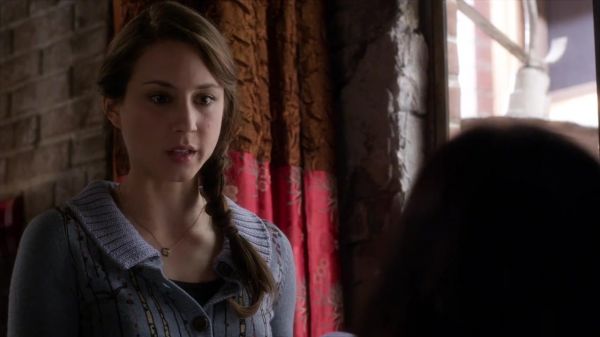 PLL_S04E03_720p_JACK_Up_DownloadSeriesHere_0112.jpg