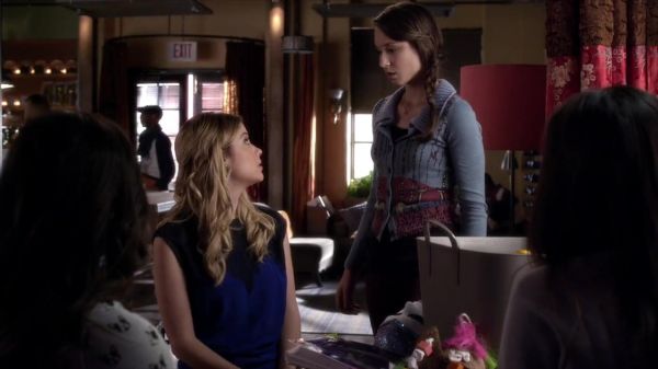 PLL_S04E03_720p_JACK_Up_DownloadSeriesHere_0243.jpg