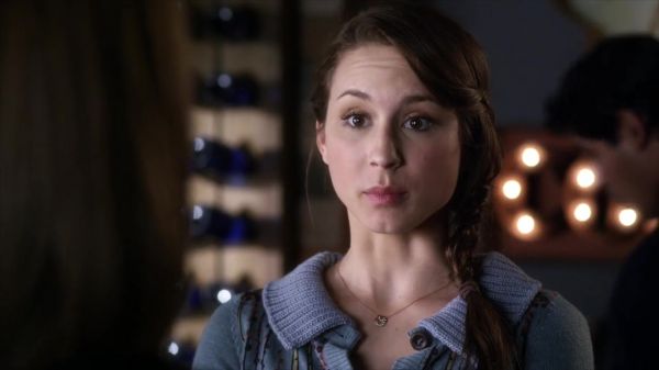 PLL_S04E03_720p_JACK_Up_DownloadSeriesHere_0267.jpg