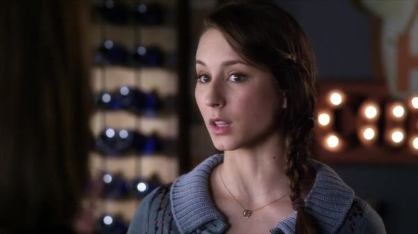 PLL_S04E03_720p_JACK_Up_DownloadSeriesHere_0282.jpg