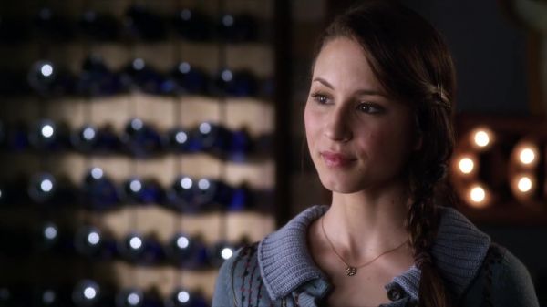 PLL_S04E03_720p_JACK_Up_DownloadSeriesHere_0301.jpg