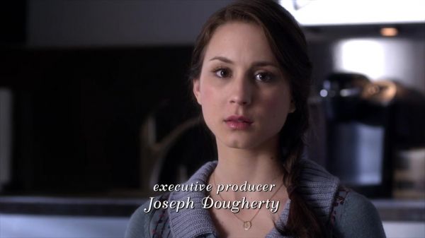 PLL_S04E03_720p_JACK_Up_DownloadSeriesHere_0516.jpg
