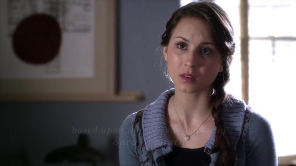 PLL_S04E03_720p_JACK_Up_DownloadSeriesHere_0556.jpg