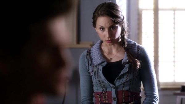 PLL_S04E03_720p_JACK_Up_DownloadSeriesHere_0582.jpg