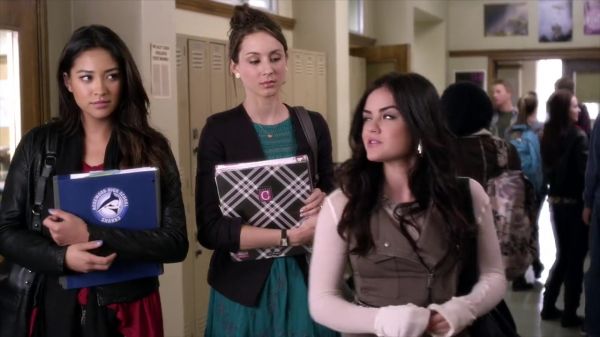PLL_S04E03_720p_JACK_Up_DownloadSeriesHere_0899.jpg