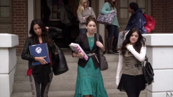 PLL_S04E03_720p_JACK_Up_DownloadSeriesHere_0916.jpg