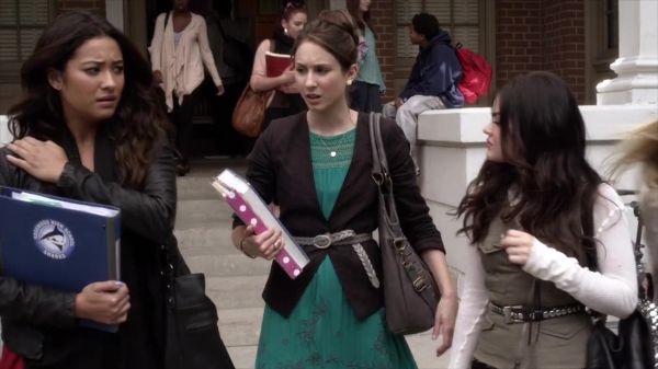 PLL_S04E03_720p_JACK_Up_DownloadSeriesHere_0920.jpg
