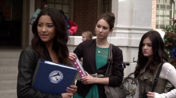PLL_S04E03_720p_JACK_Up_DownloadSeriesHere_0942.jpg