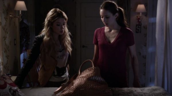 PLL_S04E03_720p_JACK_Up_DownloadSeriesHere_2287.jpg