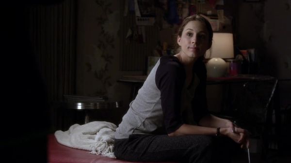 PLL_S04E03_720p_JACK_Up_DownloadSeriesHere_2425.jpg