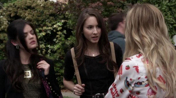 PLL_S04E04_720p_JACK_Up_DownloadSeriesHere_0161.jpg