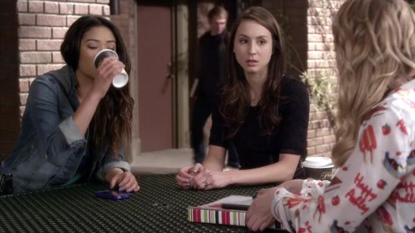 PLL_S04E04_720p_JACK_Up_DownloadSeriesHere_0288.jpg