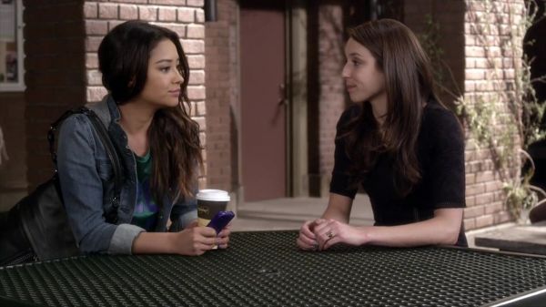 PLL_S04E04_720p_JACK_Up_DownloadSeriesHere_0295.jpg
