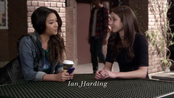 PLL_S04E04_720p_JACK_Up_DownloadSeriesHere_0296.jpg