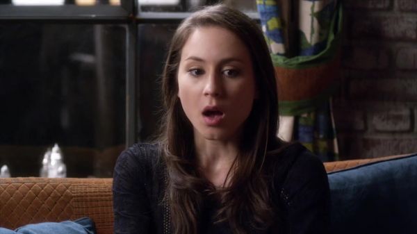 PLL_S04E04_720p_JACK_Up_DownloadSeriesHere_0319.jpg