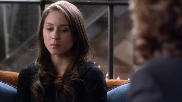 PLL_S04E04_720p_JACK_Up_DownloadSeriesHere_0357.jpg